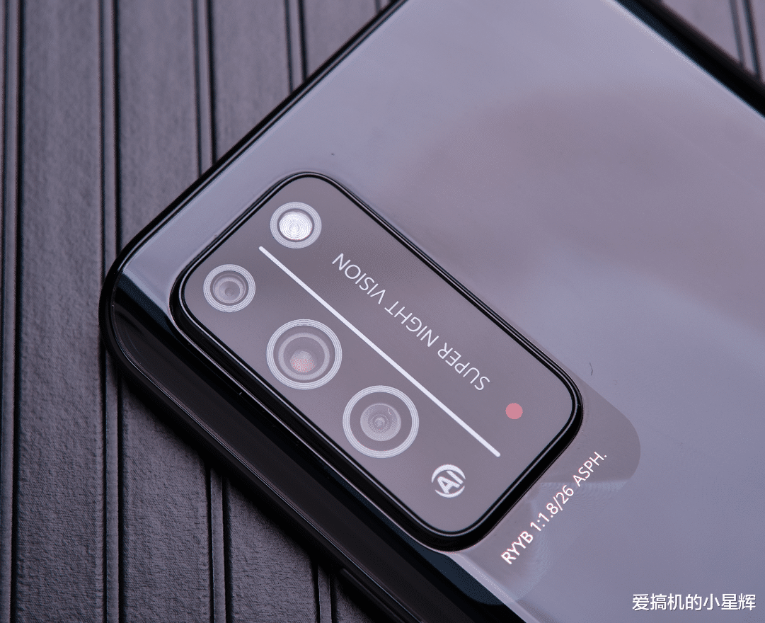 「华为荣耀」不吹不黑，客观评价荣耀X10、iQOO Z1到底该怎么选？