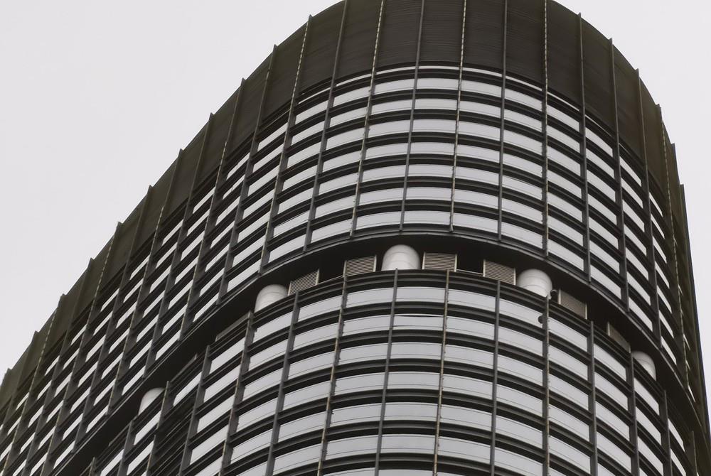 【iphone12】华为P40 Pro、华为P40 Pro+对比评测：多的这个“+”在哪里？