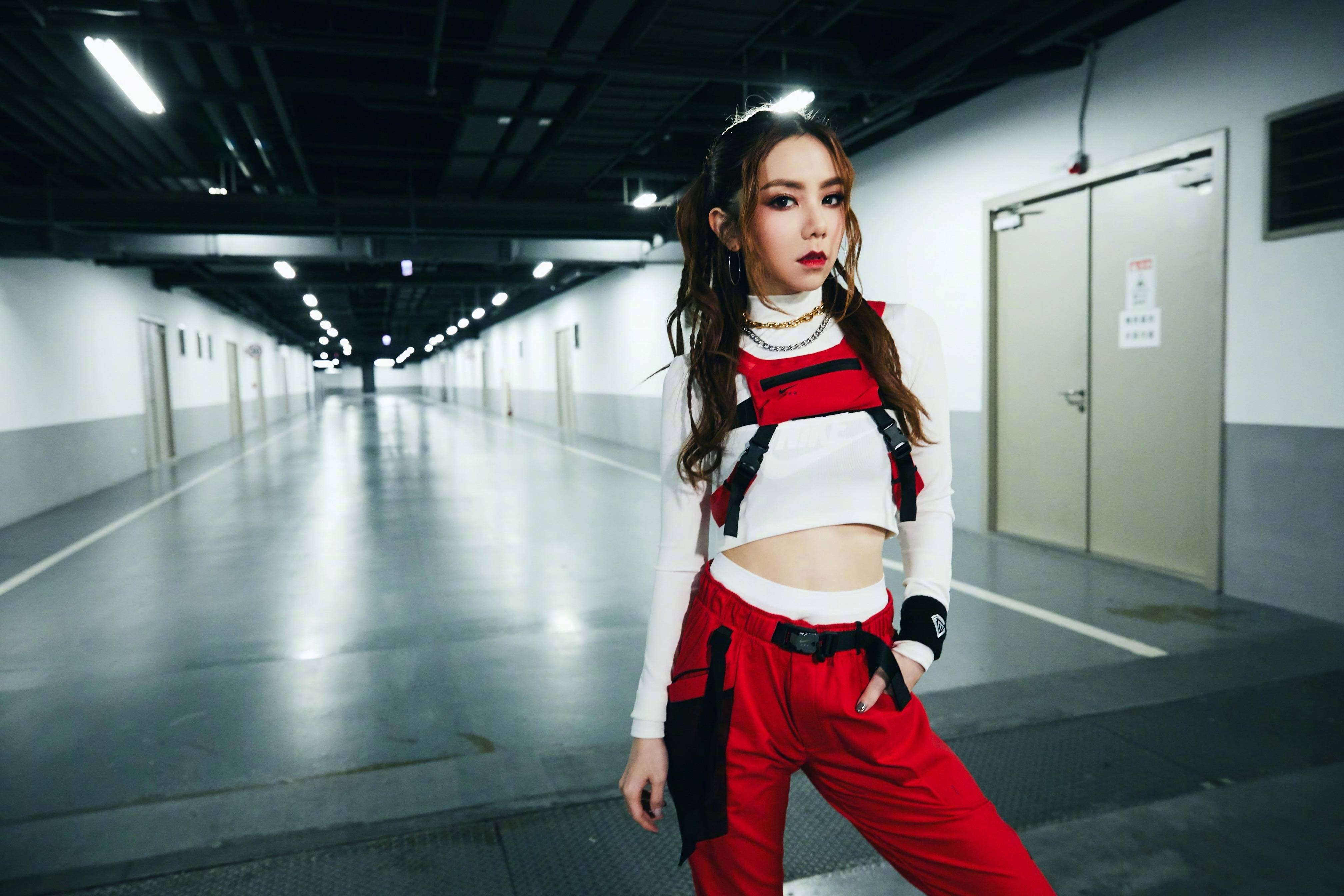 邓紫棋@一“棋”绝尘，在她身上看到了不一样的华语女乐坛，她从来没让我们失望过