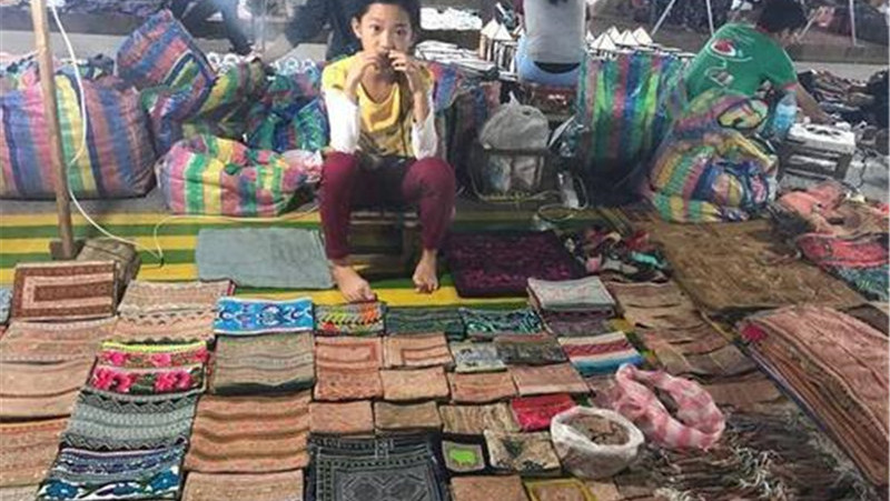 老挝|1万元人民币，可以换1000万老挝基普，在老挝过上什么生活？