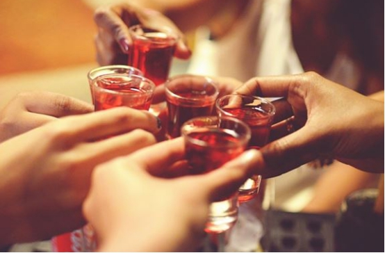 时报关注 湖北两男子在酒店内数次轮奸醉酒女子！被警方抓获，起诉书公示