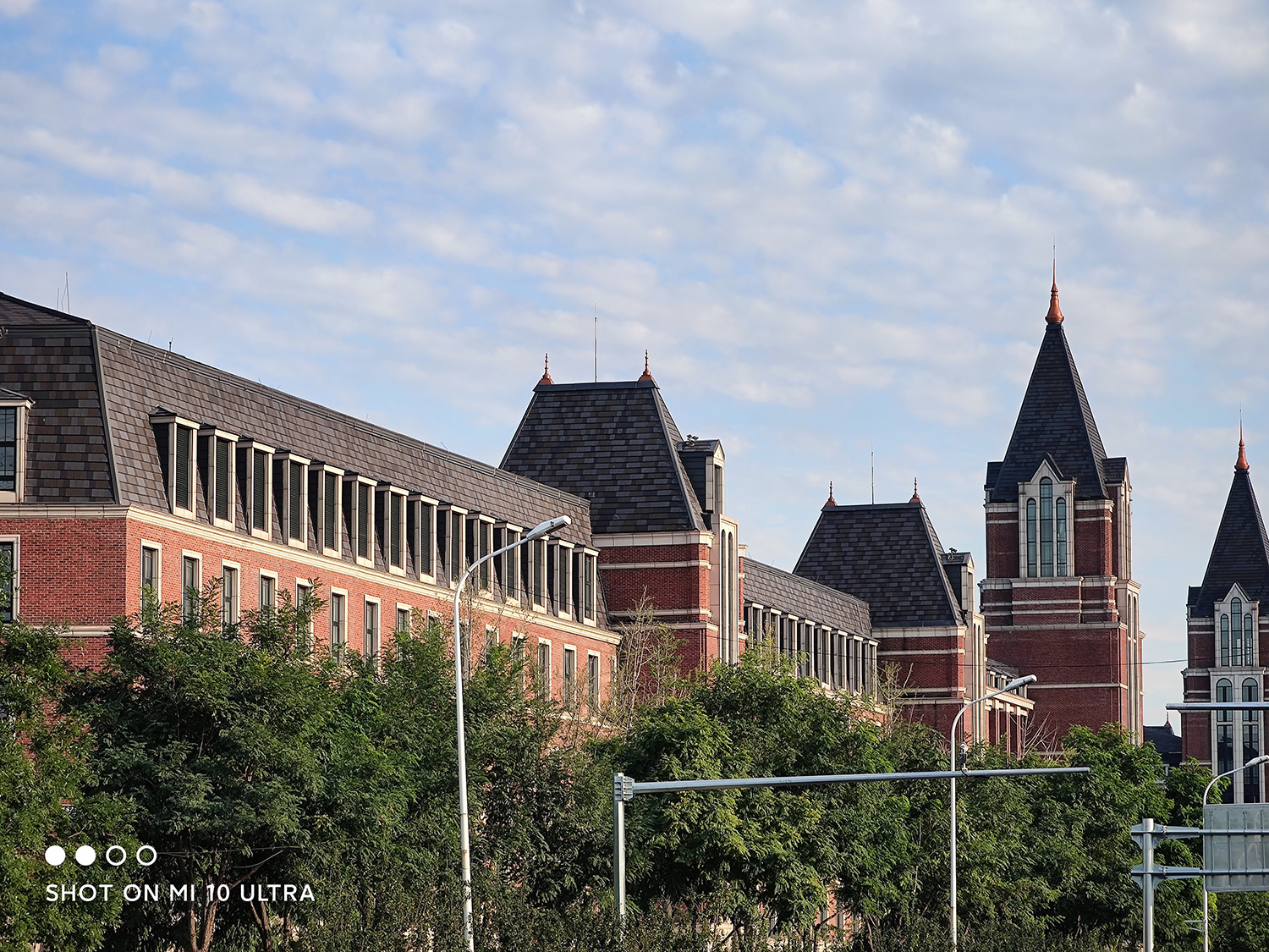 光刻机|单反镜头价格不断下跌，一个爱好者的纠结，出还是不出？