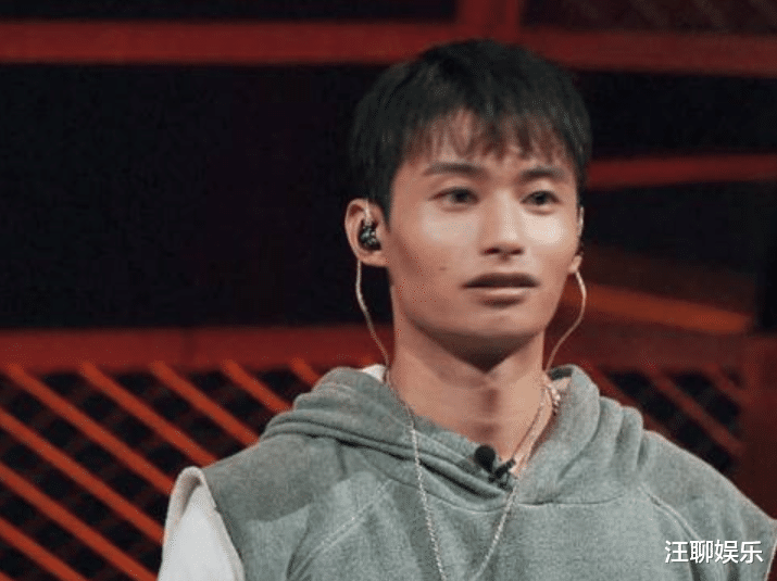 王齐铭|中国新说唱：四强竟然全是回锅肉，网友质疑王齐铭是“混子”