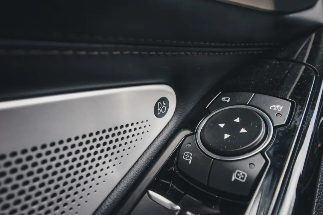 福特探险者@2.3T+10AT，隔音好空间大动力棒！试完新探险者，不考虑汉兰达