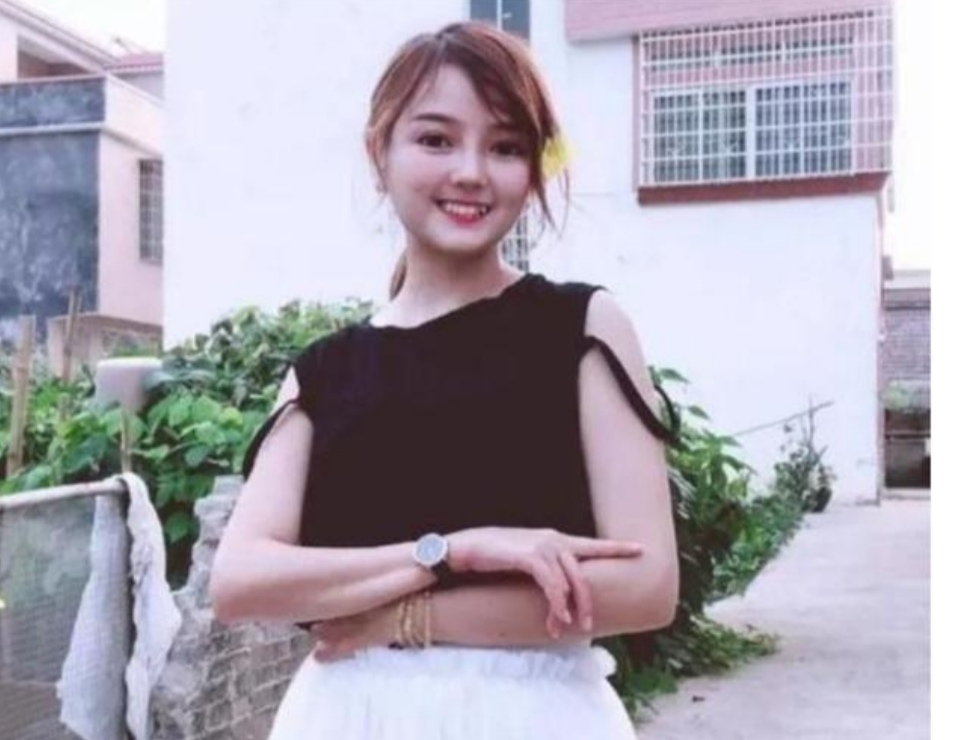 富豪|身高1米35“最美袖珍”，退学打工拒绝富豪老板追求，结果怎样？