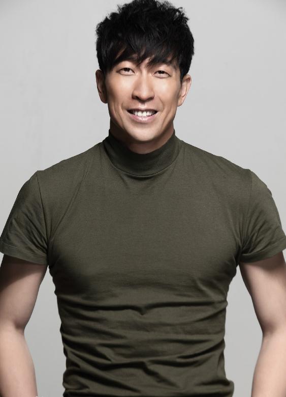 王千源|王千源竟然要6180万片酬!片方瞬间爆出聊天截图要退款