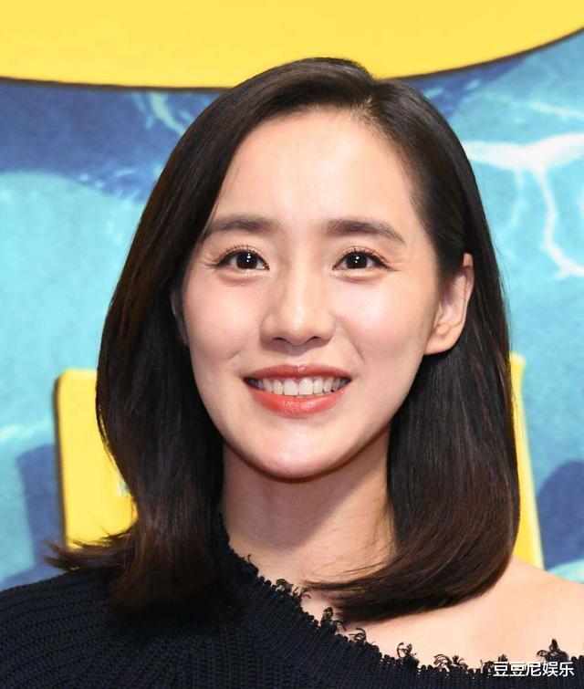 黄龄|王智道歉超过8小时，黄龄回应三个表情，称已经造成伤害