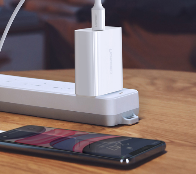 iphone12|苹果合作运营商内部邮件泄密，下周发布会没有iPhone12，你还等吗？