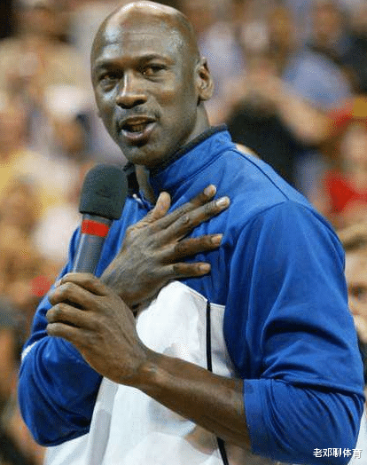 迈克尔·乔丹|乔丹退役后，NBA出现了多少位超巨？满打满算也就4人