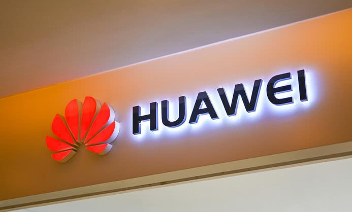 华为荣耀|华为荣耀X10max“再续巨屏经典”，小米max4也要坐不住了