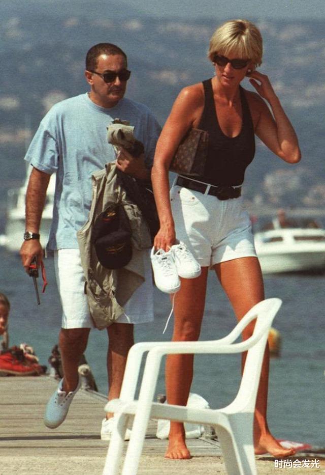 戴安娜@戴安娜生前最后画面,和埃及富豪男友酒店甜蜜,完全不知死神将降临