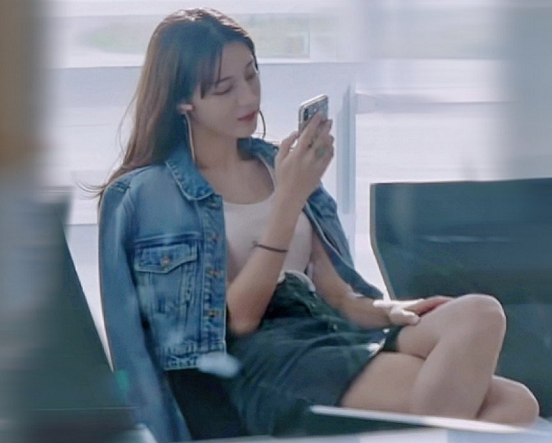 迪丽热巴@迪丽热巴新剧官宣，看到剧照海报那一刻，已经赢了一半