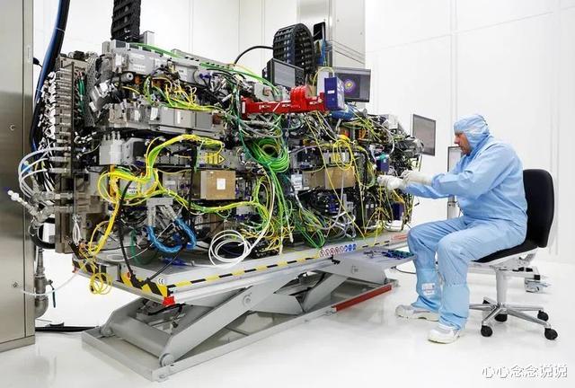 华为|芯片制造比两弹一星还难？荷兰：就算公开图纸，中国也造不出来