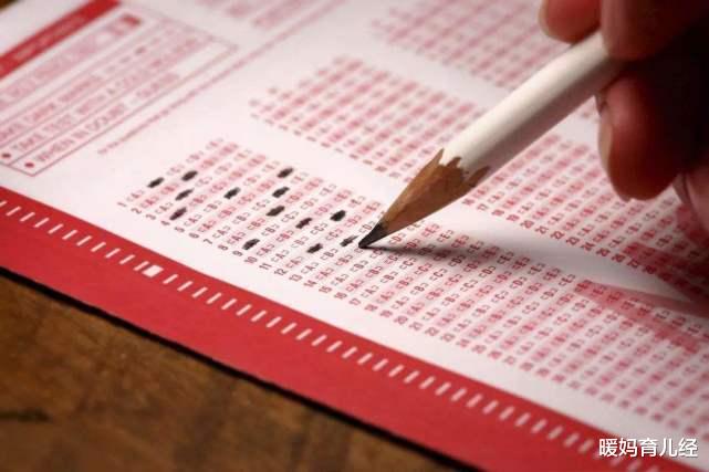 |去年那个高考提前交卷，说“试卷太简单”的考生，最后考得怎样？