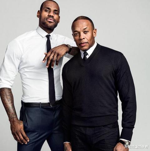 勒布朗·詹姆斯|被紧急送往ICU！詹姆斯发文：为你祈祷，我的兄弟