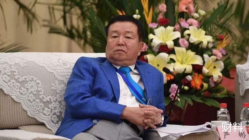 红牛▲“一罐饮料”成就三个亿万富翁,二个成首富,一个靠它年入200亿