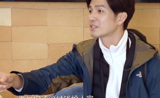 「郭麒麟」郭麒麟录综艺遇乌龙，街边买早餐被当作城管，钟汉良尤长靖乐坏！