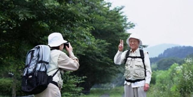 旅行社|新骗局！旅游团总对老人“下手”，看似亏钱，其实从“这里”赚钱