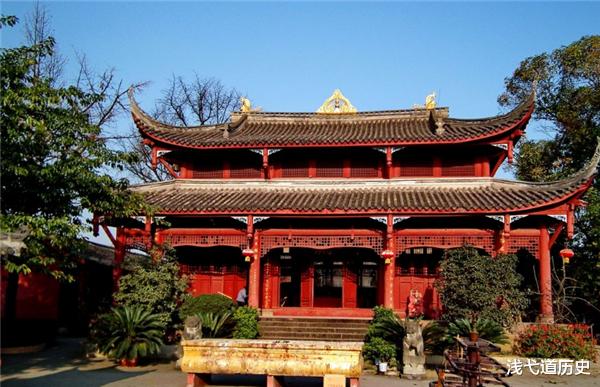 |“祖先墓碑”被当踏板，他一怒之下新添13缕亡魂，行刑前笑称：不后悔