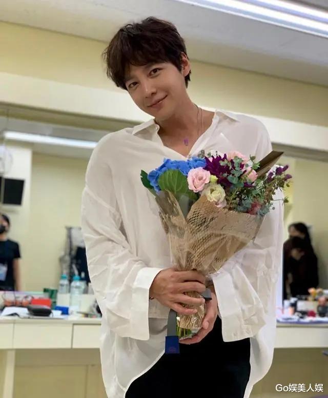 张根硕▲张根硕因病发胖被骂“油腻男”，如今去油成功他能否重回巅峰？