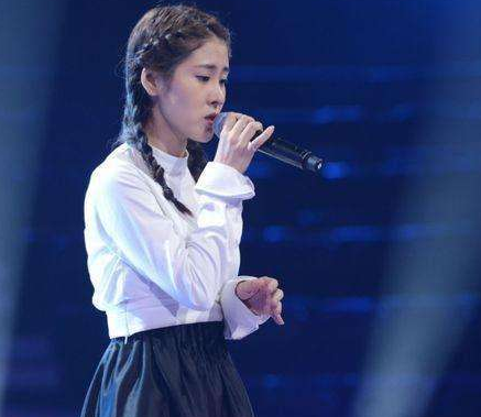 迪丽热巴|她因参加《中国好声音》走红，嫁给爱奇艺副总裁，今成最大赢家