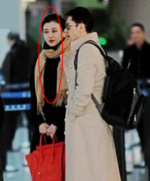蔡国庆|54岁正师级拒“天后”级女星，被富婆倒追，今9岁儿子成他骄傲