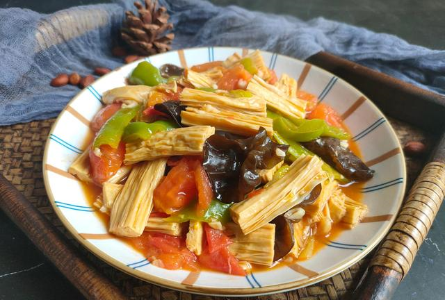 |天凉了，少吃猪肉羊肉多吃这肉，蛋白质含量比牛肉高，才10元一斤