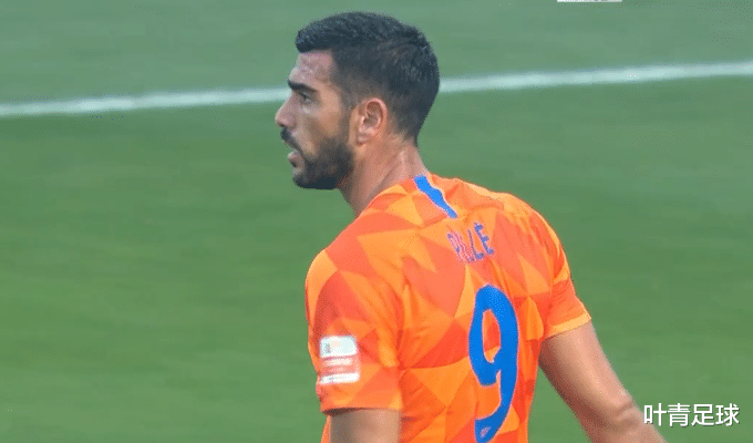 广州富力|超级惨案！富力连丢5球被打崩盘：主帅绝望转身，门将懵了