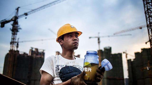 延迟退休|退休制度不符合国情?延迟退休遭7成人抵制?专家再提新方案!