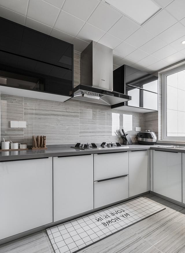 「」厨房空间不够用？别怪面积小，快来试试这几招让厨房收纳翻倍！