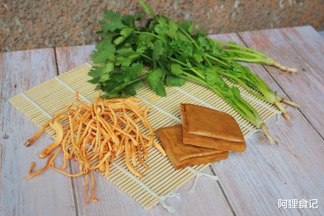 睡眠|7月此菜必吃，药食同株，养胃又润肤，营养价值不输虫草