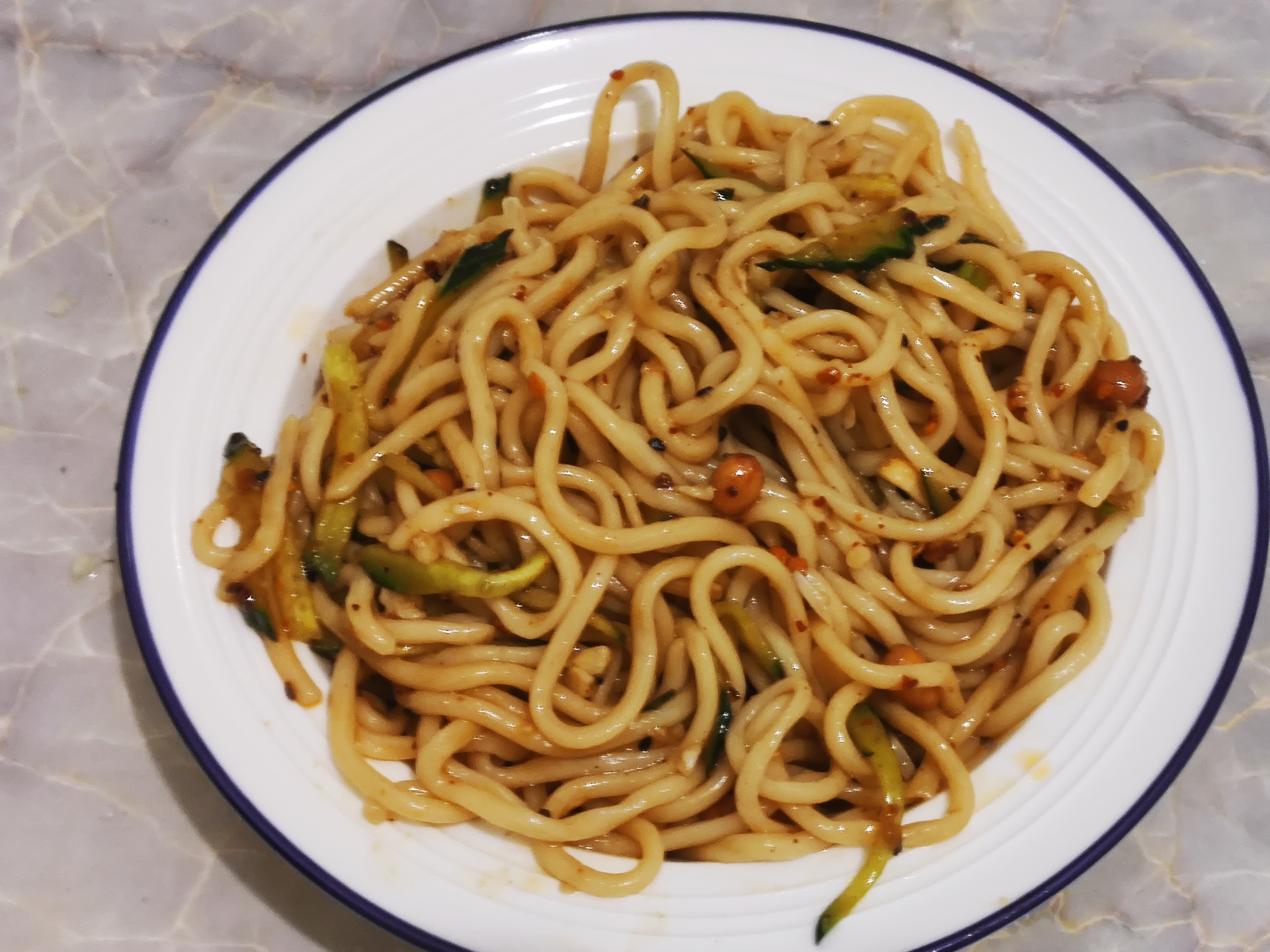 「面条」夏天没胃口就吃它，凉爽开胃，吃到你撑肚子