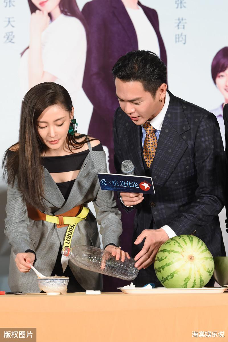 张若昀:重男轻女?张若昀在医院喜气洋洋发红包,爷爷对宝宝却没一点表示