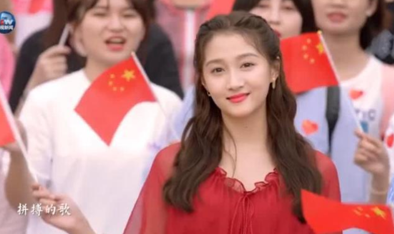 『整容』同样是央视镜头：热巴显小十岁，杨紫脸胖一圈，只有关晓彤最真实