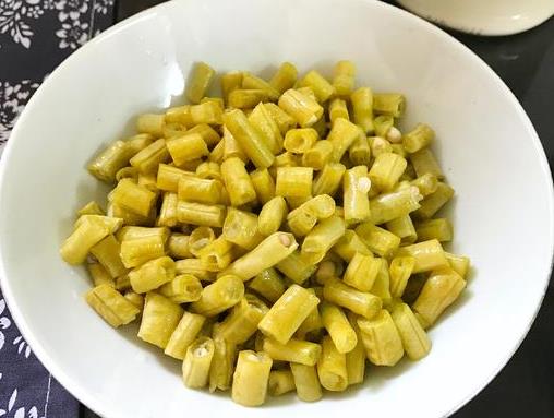 豆角：天热没胃口？自制酸豆角，只需一个瓶子，2天能吃，又酸又脆！