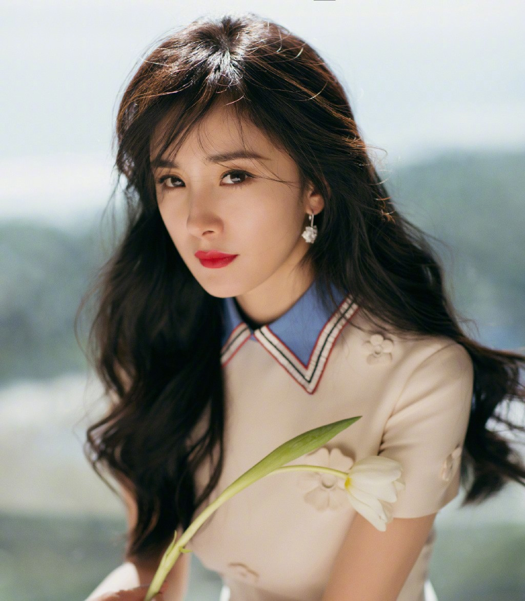 『杨幂』杨幂情史曝光，原来是那么坎坷，电视剧都不敢这样写