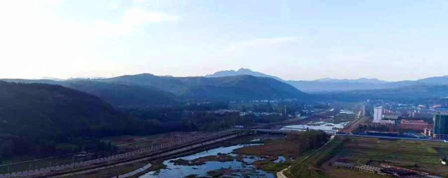 汝阳@河南洛阳一个县，“一铁两高”穿境而过，然而都没有经过县城