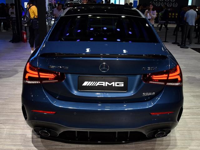 實拍新款AMG版本C43，3.0T動力加速僅4.7秒，新造型比RS4還帥氣！-圖6