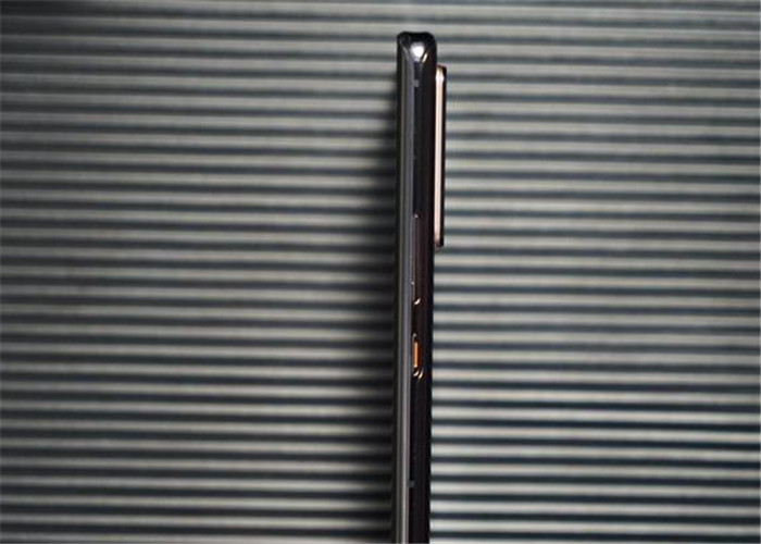 「赵明」赵明:你们还在等什么?4000毫安+双曲面屏+3336元,还新鲜着!