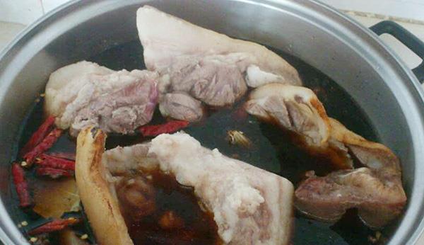 营养膳食▲不论男女，没事吃点猪头肉，这3个好处会“不请自来”