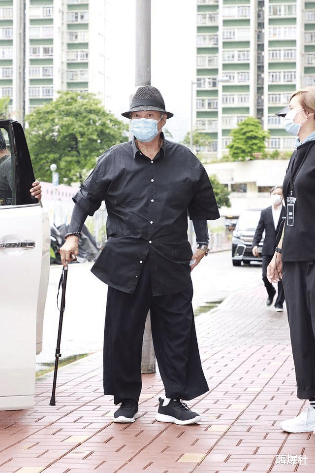 洪金宝|昔日大哥英雄迟暮！“胖子”洪金宝暴瘦憔悴，儿媳发声回应