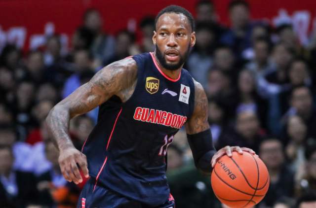 索尼·威姆斯|外援无缘CBA奖项评选，威姆斯公开要说法，球迷赞他是最佳国际球员