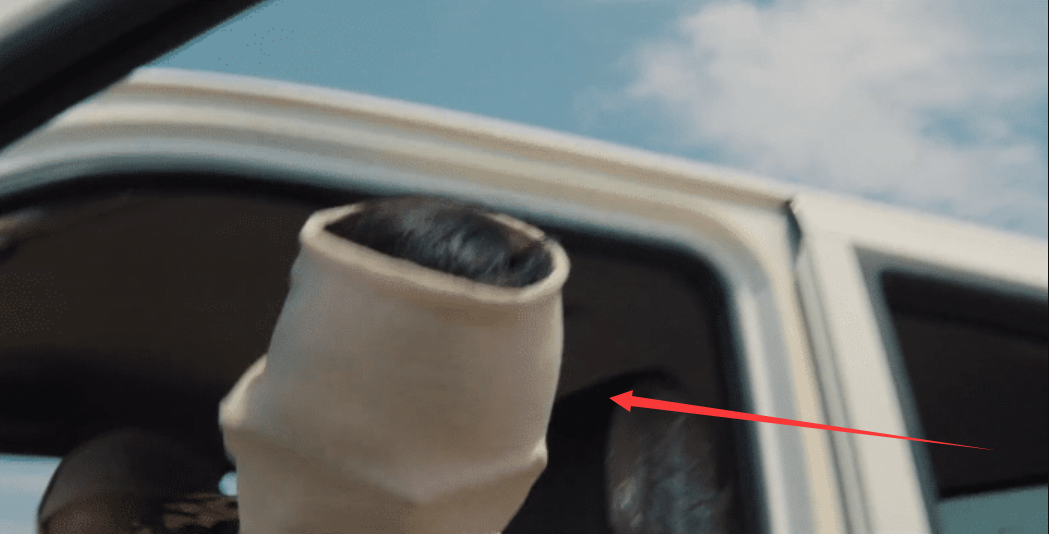 樊少皇：山寨版《战狼2》？穿拖鞋作战，用布挡子弹，樊少皇对得起观众吗？