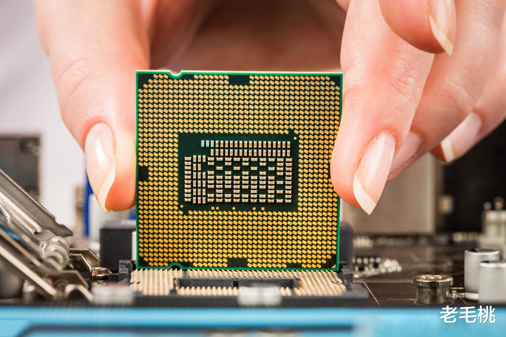 |i7比i5更强！为什么内行人都选i5而不选i7？看完瞬间懂了