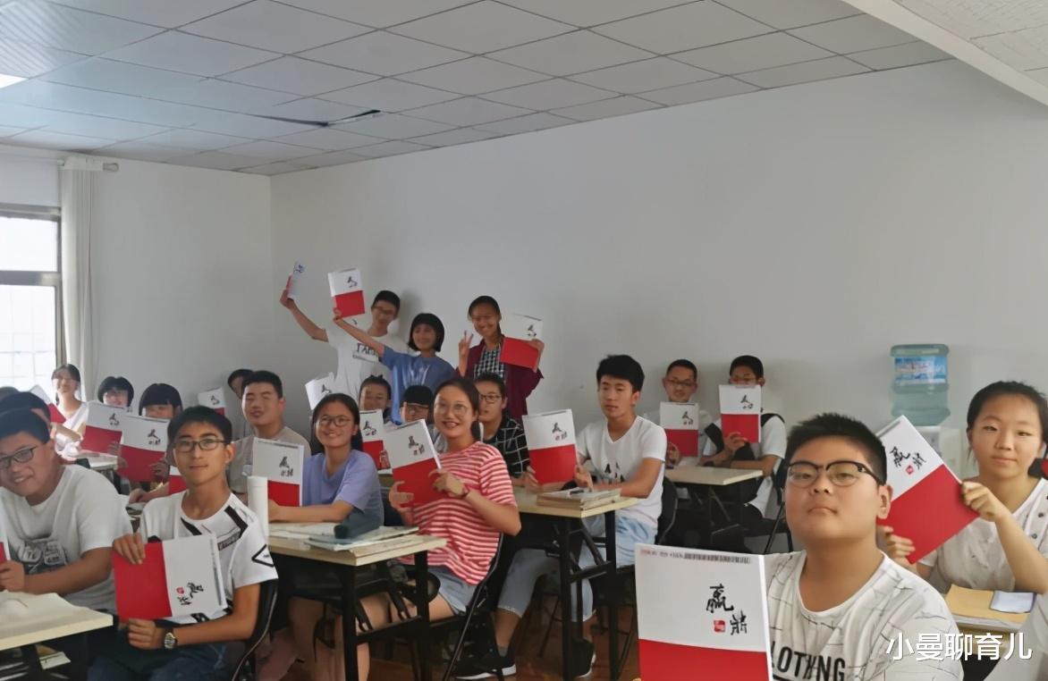 考试|高一学生求答:第一学期考试,各科都不及格,我还能考上大学吗