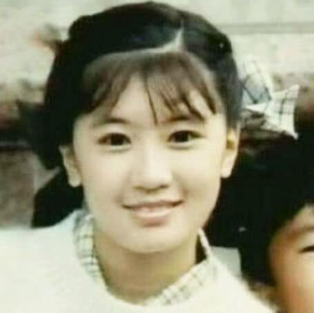 贾静雯:贾静雯15岁,24岁,28岁,37岁,45岁,哪个阶段最好看?