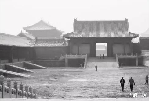 「老照片」一组四十年前的老照片,20岁以下就别点了,因为你看不懂