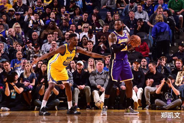 维金斯▲从森林狼到勇士，转型仅仅用了12场，“枸杞哥”经历了什么