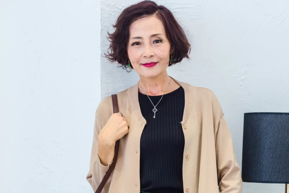 发型|50岁女人最好放弃黑长直吧!这几位漂亮大妈精致短发,优雅又减龄