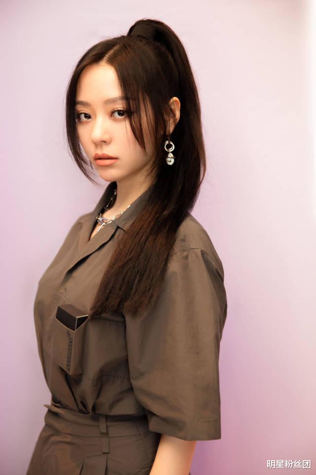 张靓颖|有点狠，张靓颖歌词太敢，她是把这么多年的不满都说出来了？